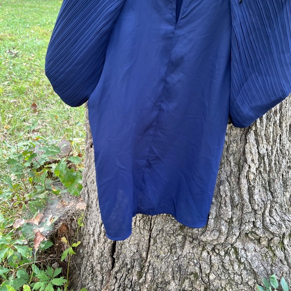 ⭐️Umgee Puff sleeve Blouse in size S - Picture 4 of 4